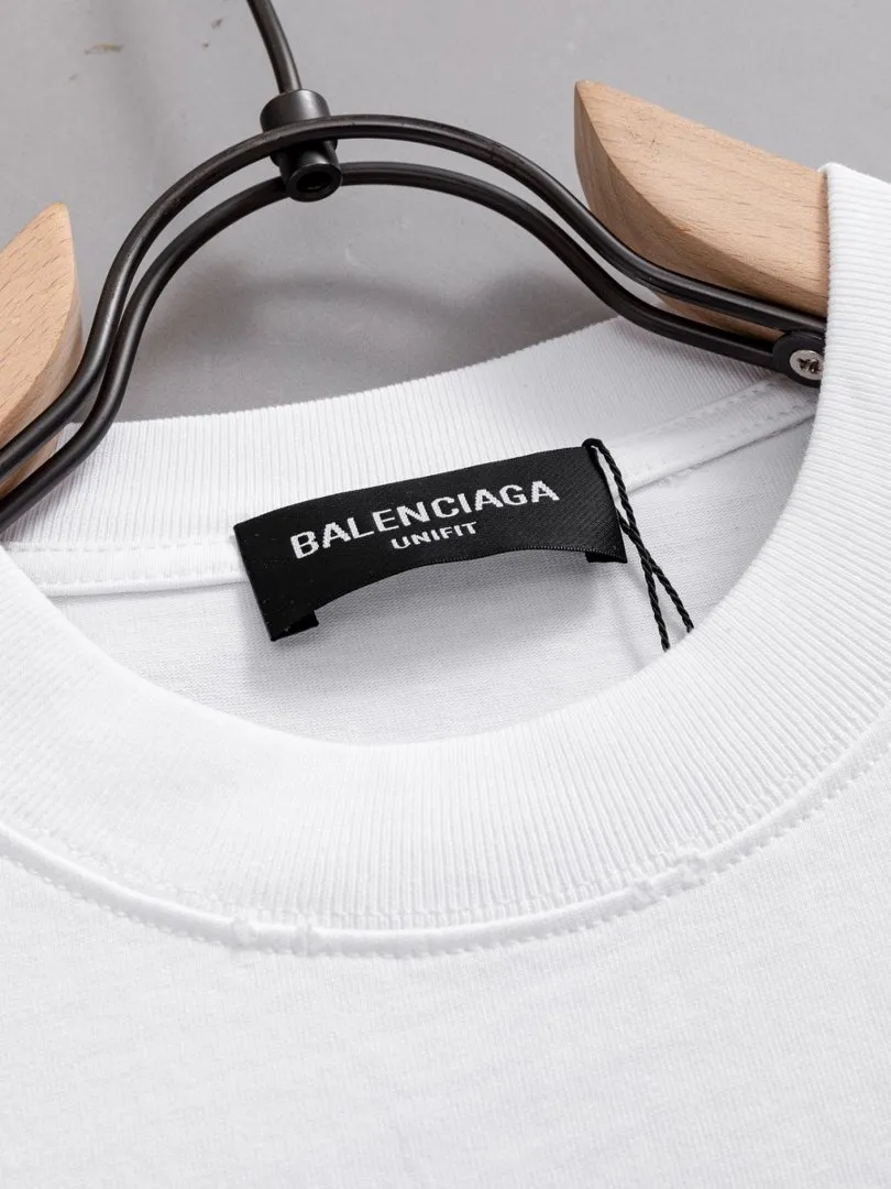 P100✨🔥 [balenciaga] 2026FW short-sleeved T-shirt Premium 26s double yarn 300g fabric embroidery process wash water spray Ma Jiu distressed color: wash water black wash water white wash water Khaki Size: S M L XL 2XL